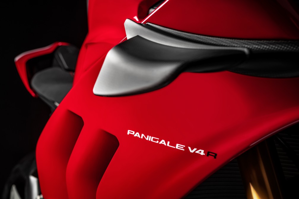 Name:  19-ducati-panigale-v4-r-uc69211-high.jpg
Views: 532
Size:  57.5 KB