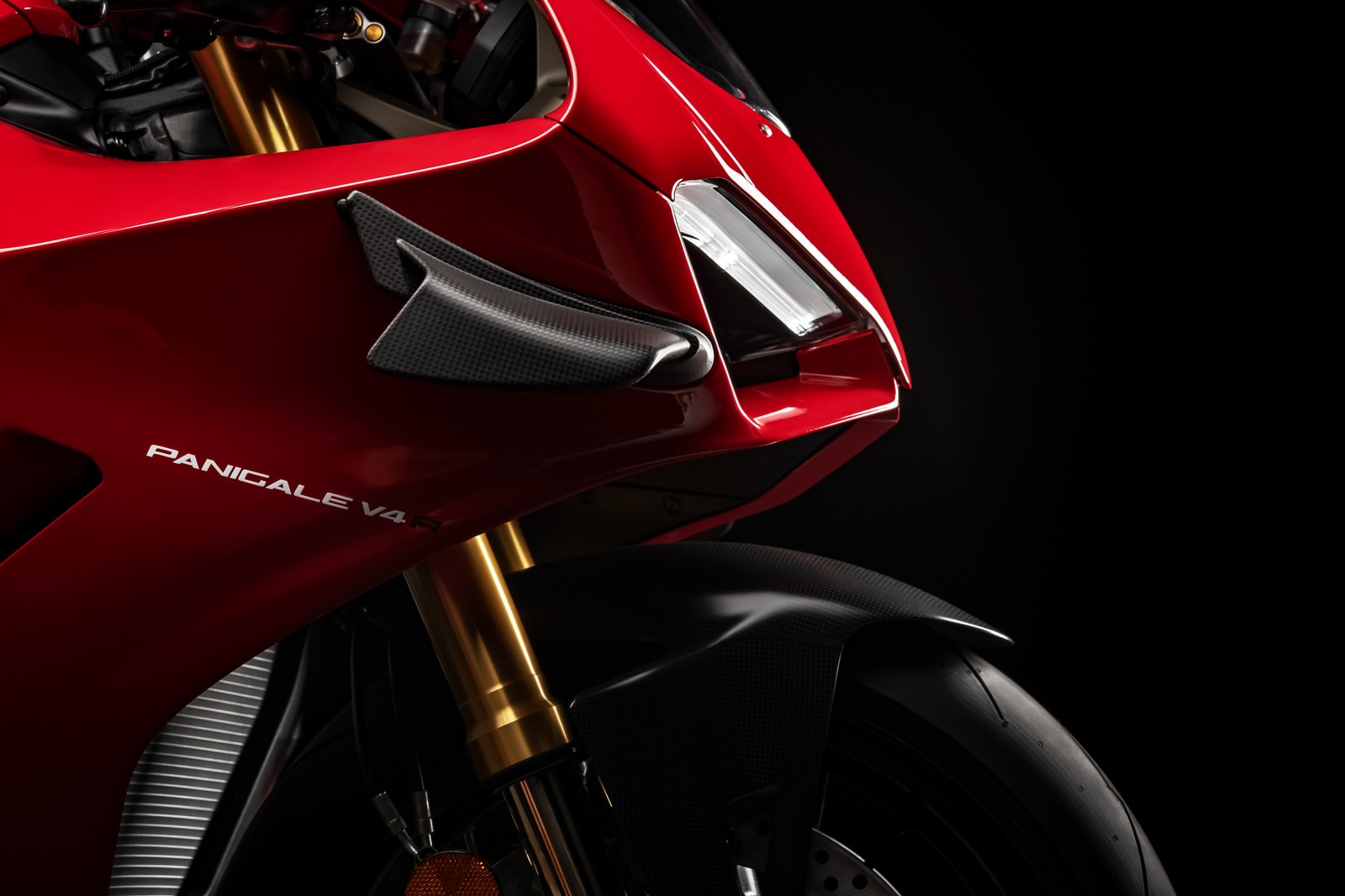 Name:  32-ducati-panigale-v4-r-uc69225-high.jpg
Views: 539
Size:  156.8 KB